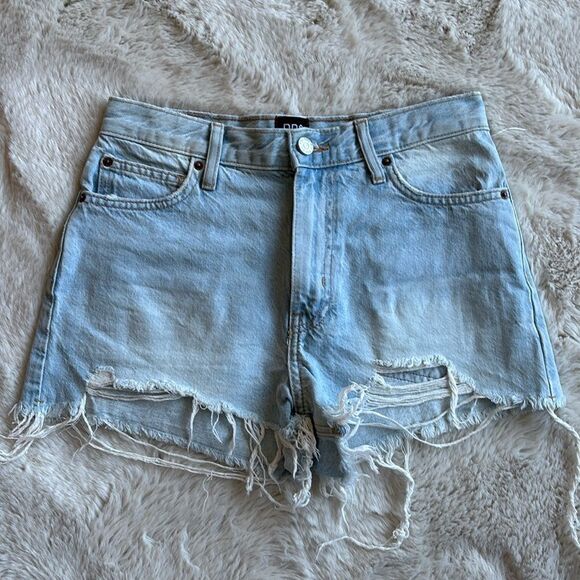 BDG Cut off Jean shorts, girlfriend high-rise Urban‎ Outfitters size 27 NWOT - Picture 2 of 10
